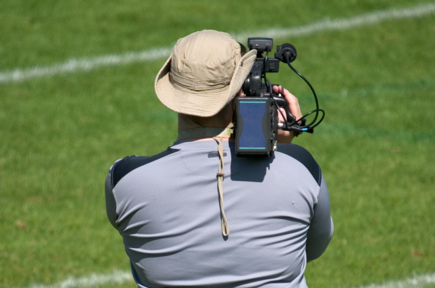How Much Do Sports Cameramen Make