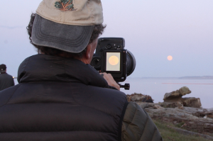 How to Focus Your Camera on the Moon